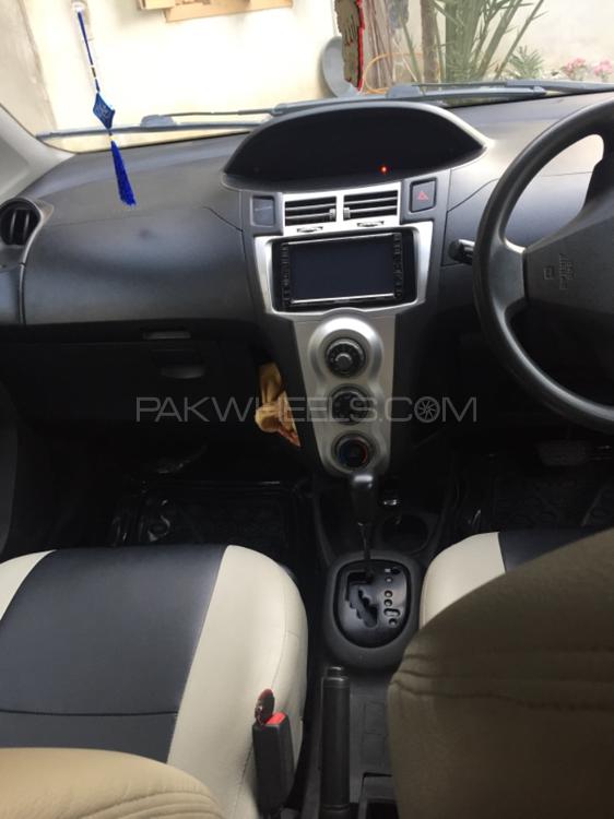 Toyota Vitz 2006 for Sale in Nowshera Toyota Vitz 2006 for Sale in Nowshera Image-10
