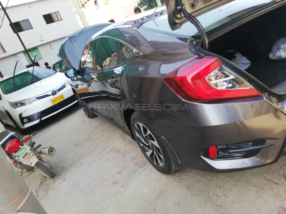 ہونڈا سوک 2017 for Sale in کراچی ہونڈا سوک 2017 for Sale in کراچی Image-6