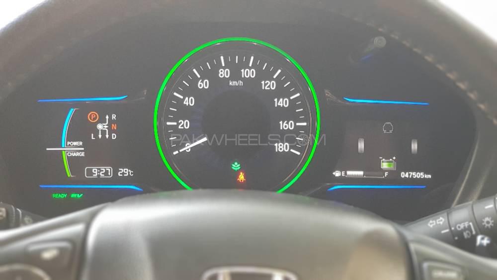 Honda Vezel 2014 for Sale in Karachi Honda Vezel 2014 for Sale in Karachi Image-6