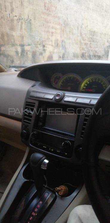 SsangYong Stavic 2005 for Sale in Karachi SsangYong Stavic 2005 for Sale in Karachi Image-2