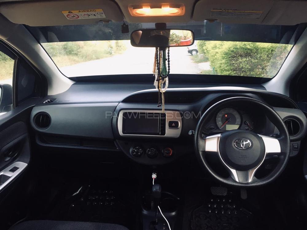 Toyota Vitz 2015 for Sale in Islamabad Toyota Vitz 2015 for Sale in Islamabad Image-9