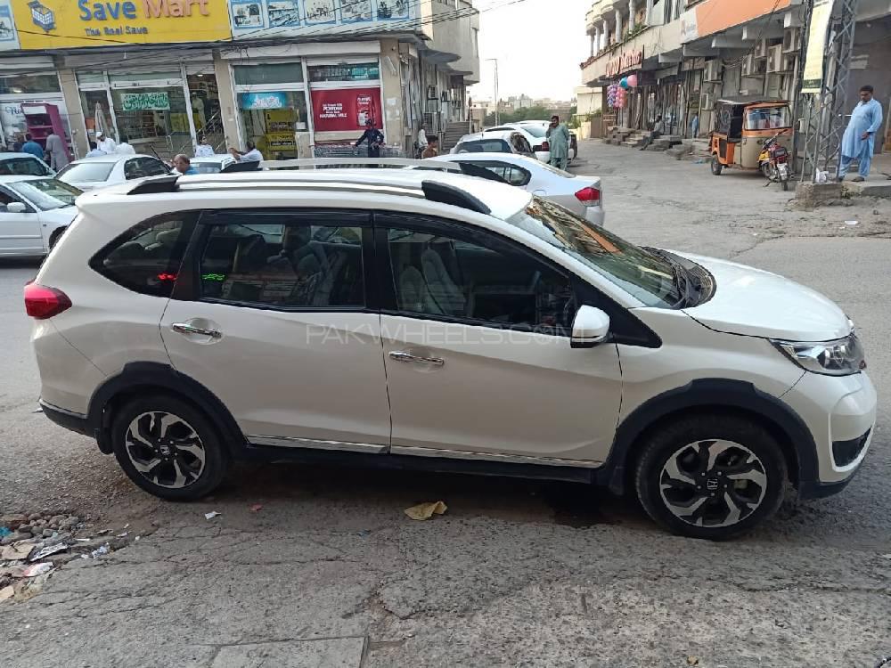 Honda BR-V 2017 for Sale in Rawalpindi Honda BR-V 2017 for Sale in Rawalpindi Image-5