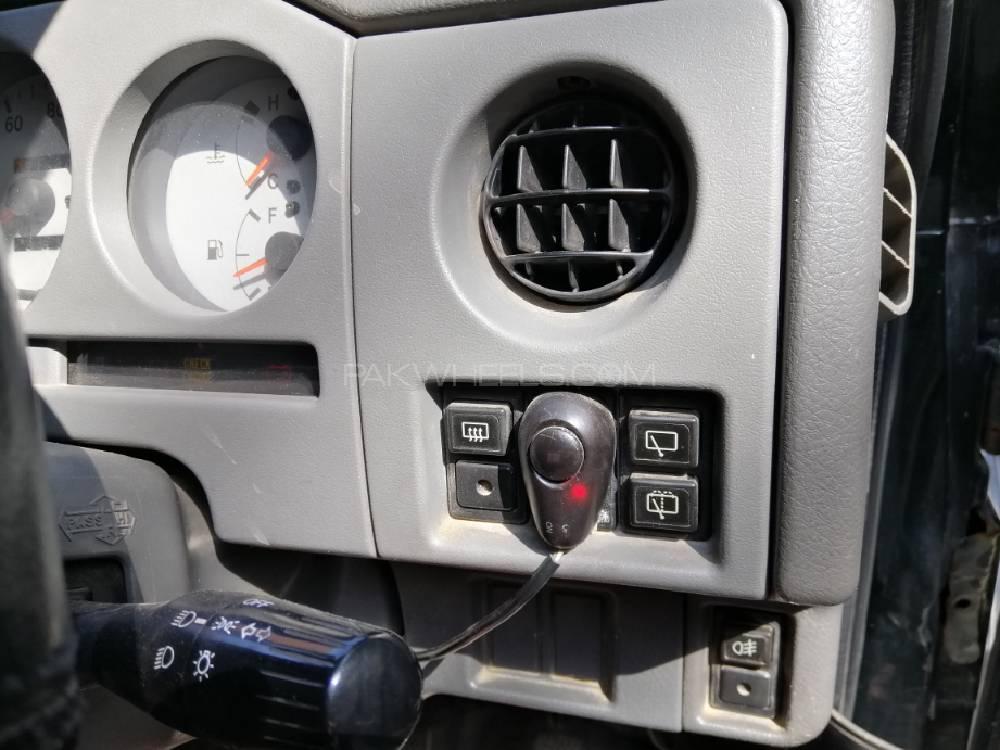 Suzuki Jimny Sierra 1998 for Sale in Lahore Suzuki Jimny Sierra 1998 for Sale in Lahore Image-3