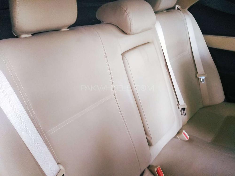 Toyota Corolla 2018 for Sale in Rawalpindi Toyota Corolla 2018 for Sale in Rawalpindi Image-11