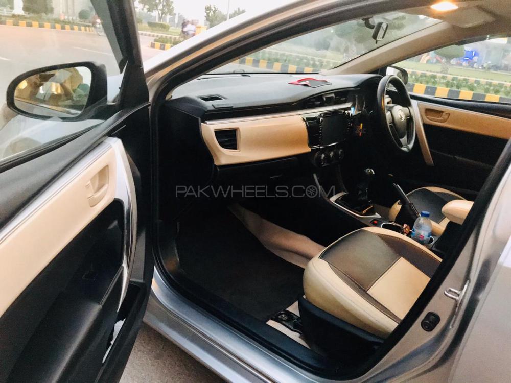 Toyota Corolla 2016 for Sale in Sialkot Toyota Corolla 2016 for Sale in Sialkot Image-5