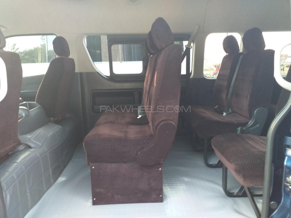Toyota Hiace 2014 for Sale in Burewala Toyota Hiace 2014 for Sale in Burewala Image-2