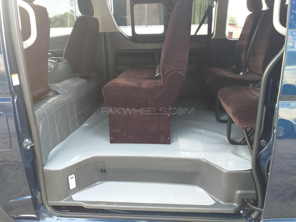 Toyota Hiace 2014 for Sale in Burewala Toyota Hiace 2014 for Sale in Burewala Image-8