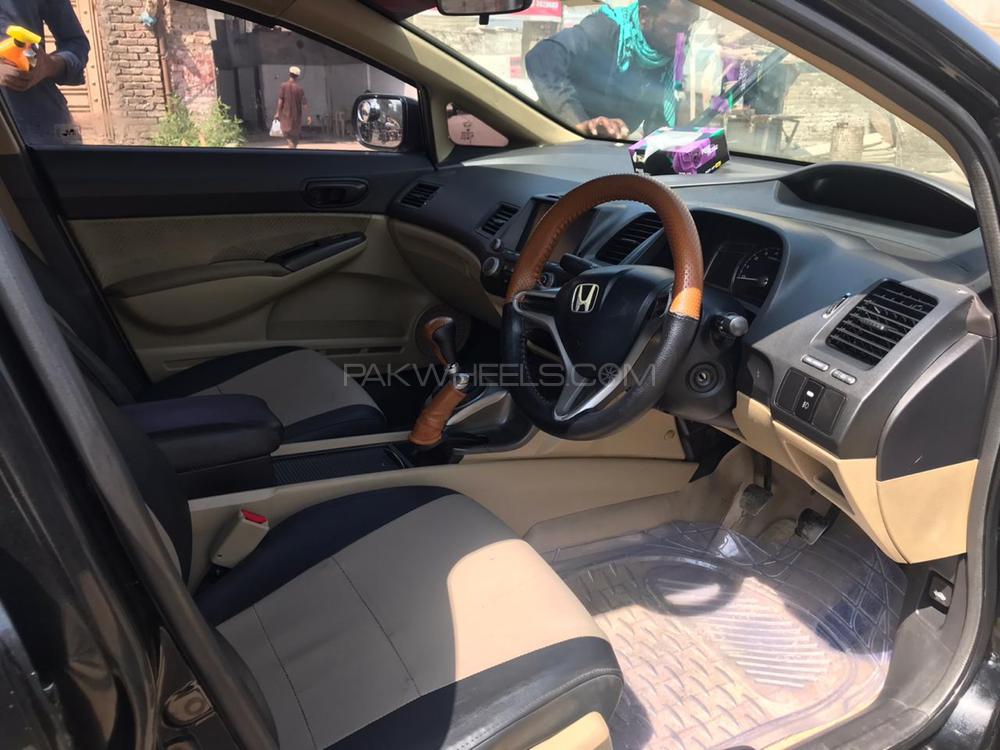 Honda Civic 2010 for Sale in Hyderabad Honda Civic 2010 for Sale in Hyderabad Image-4