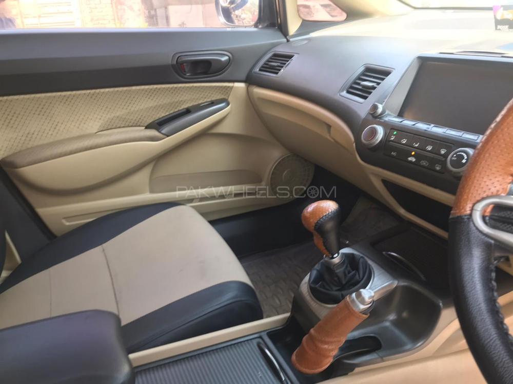 Honda Civic 2010 for Sale in Hyderabad Honda Civic 2010 for Sale in Hyderabad Image-8