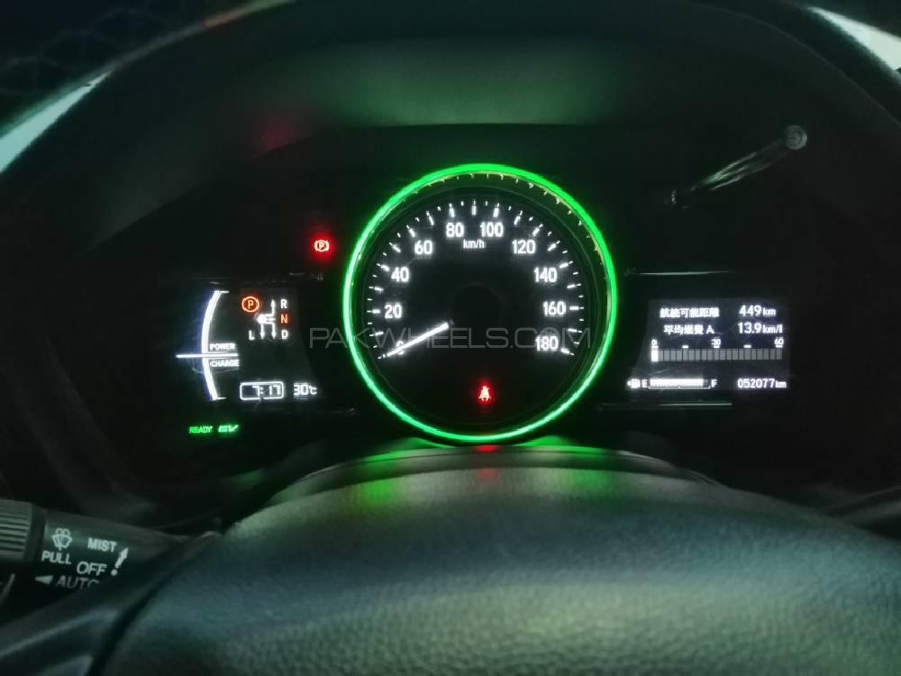 Honda Vezel 2016 for Sale in Multan Honda Vezel 2016 for Sale in Multan Image-2