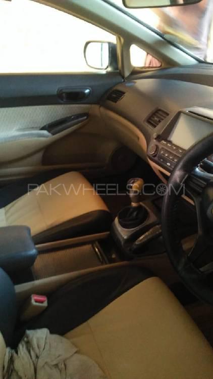 Honda Civic 2006 for Sale in Sahiwal Honda Civic 2006 for Sale in Sahiwal Image-7