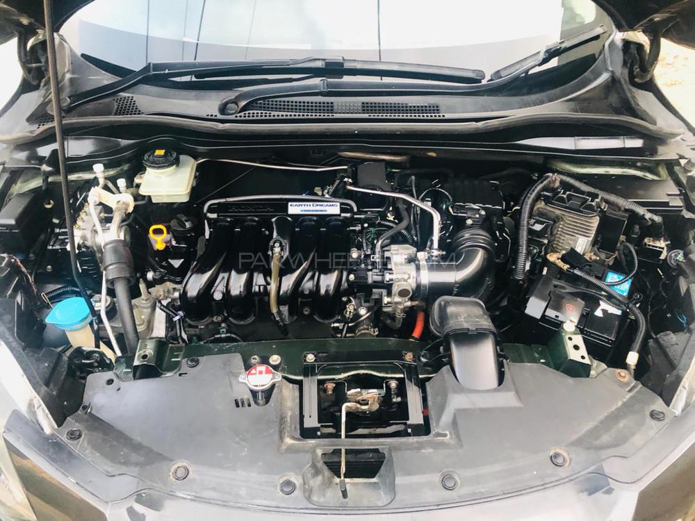 Toyota Aqua 2013 for Sale in Karachi Toyota Aqua 2013 for Sale in Karachi Image-7