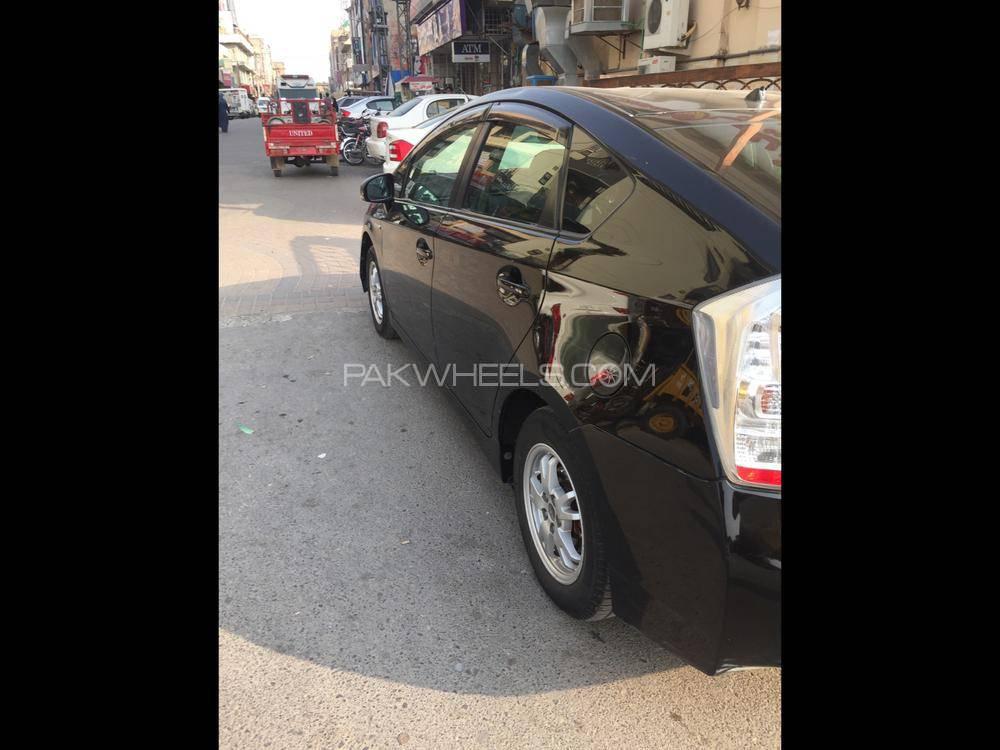 Toyota Prius 2011 for Sale in Islamabad Toyota Prius 2011 for Sale in Islamabad Image-2