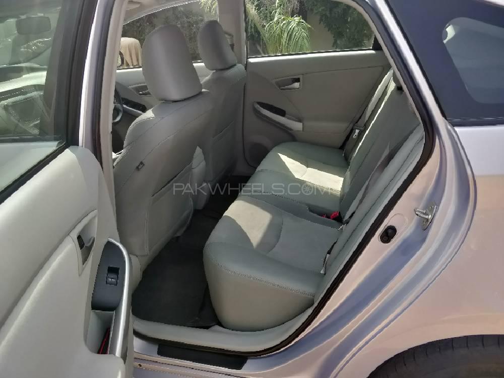Toyota Prius 2012 for Sale in Faisalabad Toyota Prius 2012 for Sale in Faisalabad Image-7