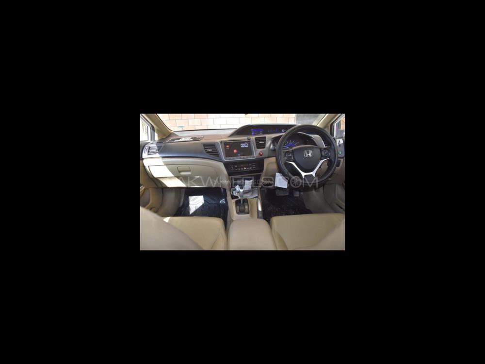 Honda Civic 2016 for Sale in Abbottabad Honda Civic 2016 for Sale in Abbottabad Image-12