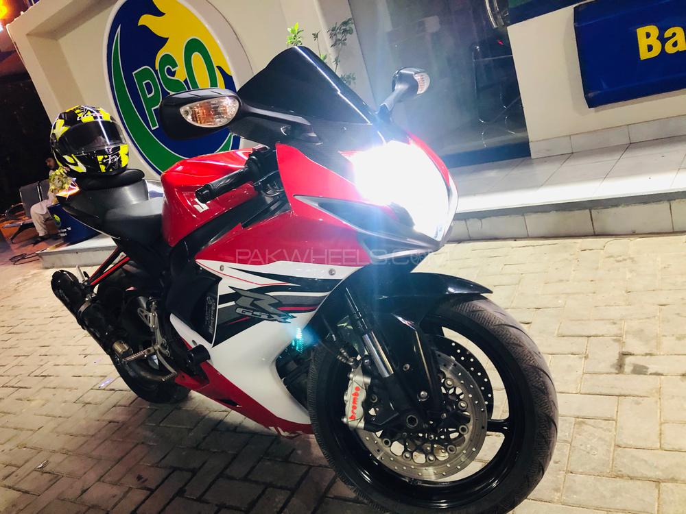 سوزوکی GSX-R600 2013 for Sale سوزوکی GSX-R600 2013 for Sale Image-8