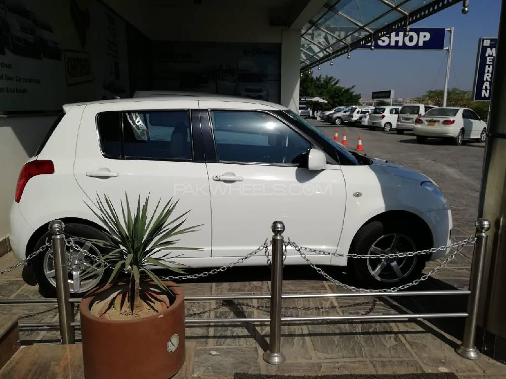 Suzuki Swift 2017 for Sale in Rawalpindi Suzuki Swift 2017 for Sale in Rawalpindi Image-4