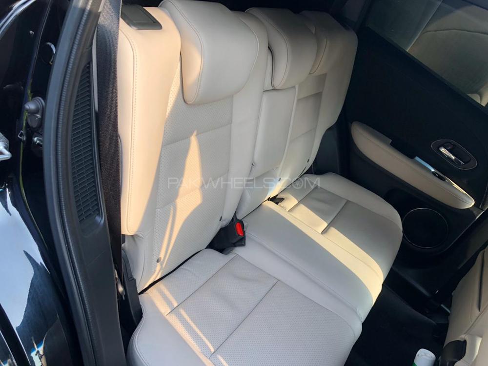 Honda Vezel 2015 for Sale in Islamabad Honda Vezel 2015 for Sale in Islamabad Image-10