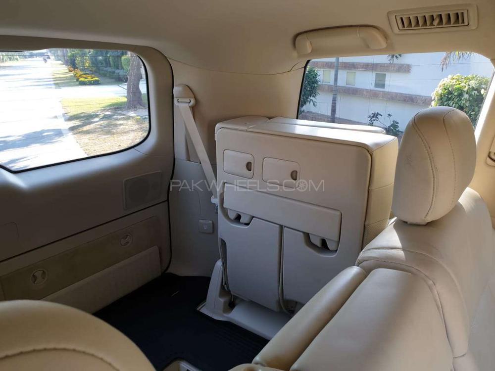 Lexus LX Series 2013 for Sale in Lahore Lexus LX Series 2013 for Sale in Lahore Image-9