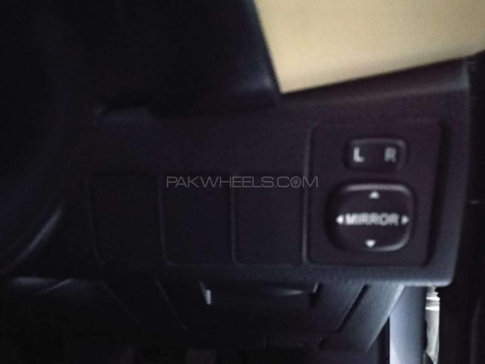 Toyota Corolla 2019 for Sale in Karachi Toyota Corolla 2019 for Sale in Karachi Image-7