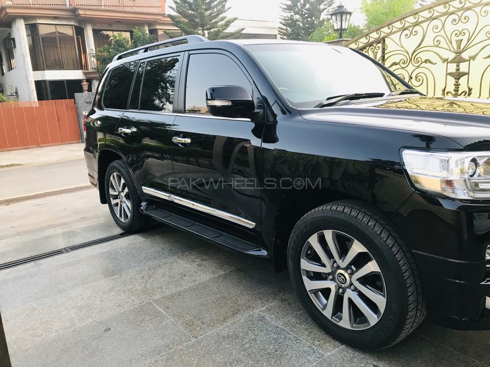 Toyota Land Cruiser 2017 for Sale in Islamabad Toyota Land Cruiser 2017 for Sale in Islamabad Image-13