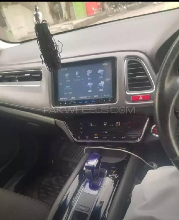 Honda Vezel 2014 for Sale in Islamabad Honda Vezel 2014 for Sale in Islamabad Image-4