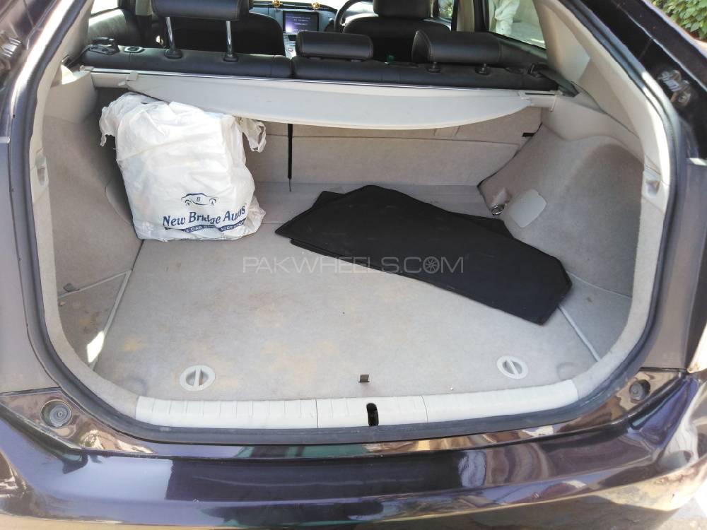 Toyota Prius 2014 for Sale in Karachi Toyota Prius 2014 for Sale in Karachi Image-9