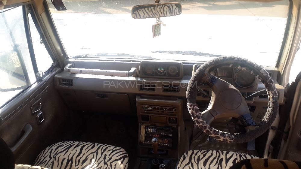 Mitsubishi Pajero 1990 for Sale in Taxila Mitsubishi Pajero 1990 for Sale in Taxila Image-10