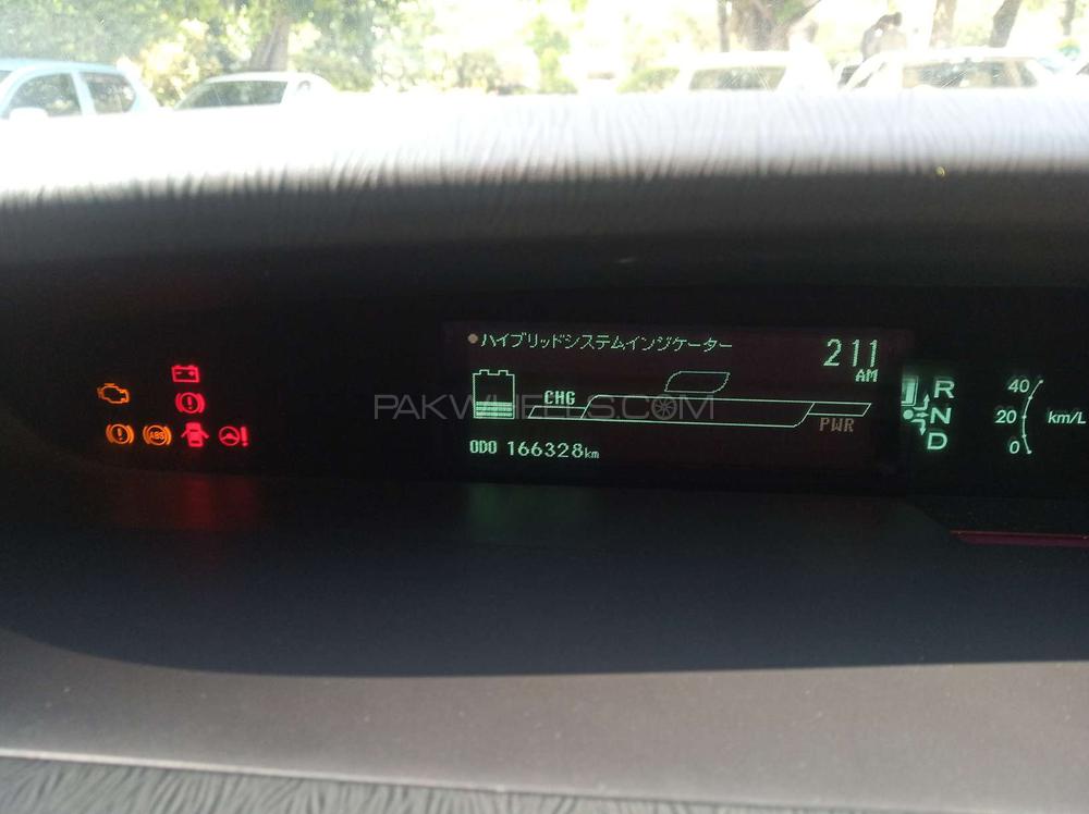 Toyota Prius 2011 for Sale in Islamabad Toyota Prius 2011 for Sale in Islamabad Image-12