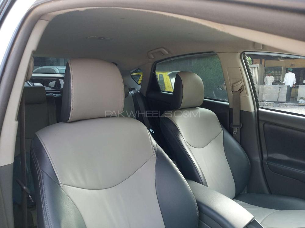 Toyota Prius 2011 for Sale in Islamabad Toyota Prius 2011 for Sale in Islamabad Image-13