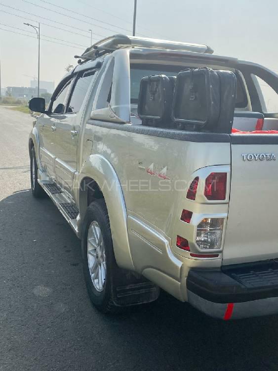 Toyota Hilux 2012 for Sale in Multan Toyota Hilux 2012 for Sale in Multan Image-11