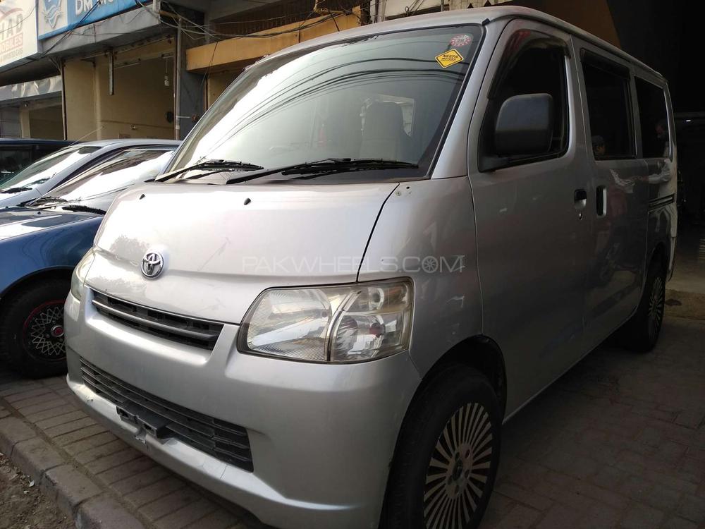 Toyota Lite Ace 2011 for Sale in Karachi Image-1