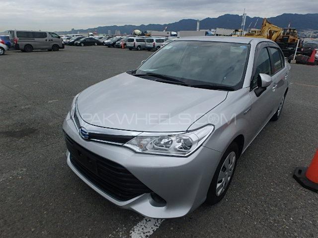 Toyota Corolla Axio 2016 for Sale in Lahore Image-1