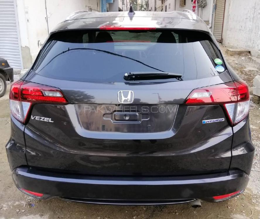 Honda Vezel 2014 for Sale in Karachi Honda Vezel 2014 for Sale in Karachi Image-3