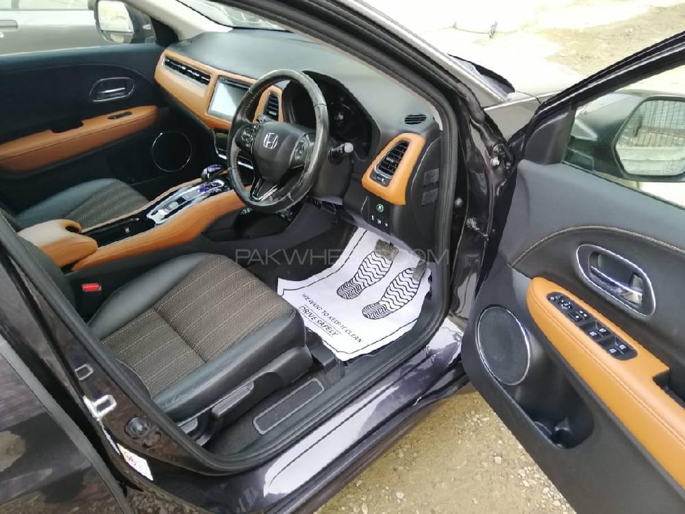 Honda Vezel 2014 for Sale in Karachi Honda Vezel 2014 for Sale in Karachi Image-10