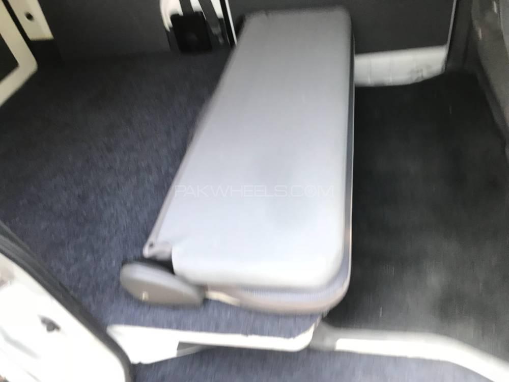 Nissan Clipper 2013 for Sale in Peshawar Nissan Clipper 2013 for Sale in Peshawar Image-9