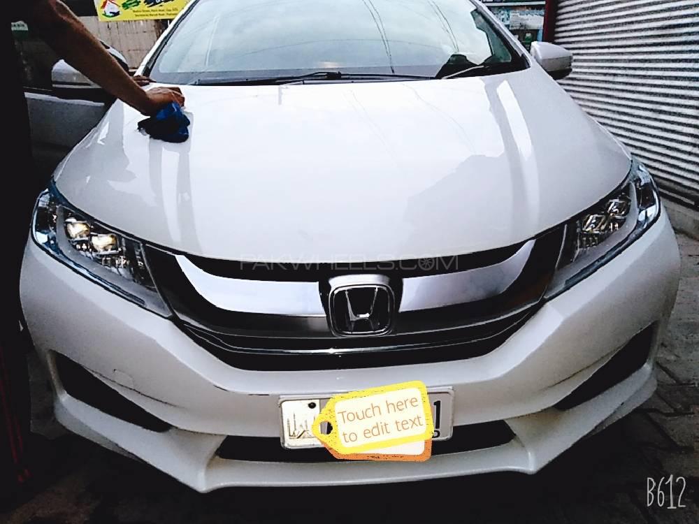 Honda Grace Hybrid 2014 for Sale in Peshawar Honda Grace Hybrid 2014 for Sale in Peshawar Image-3