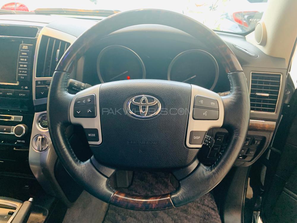 Toyota Land Cruiser 2012 for Sale in Lahore Toyota Land Cruiser 2012 for Sale in Lahore Image-5
