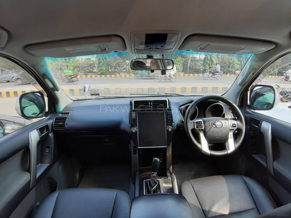 Toyota Prado 2010 for Sale in Lahore Toyota Prado 2010 for Sale in Lahore Image-8