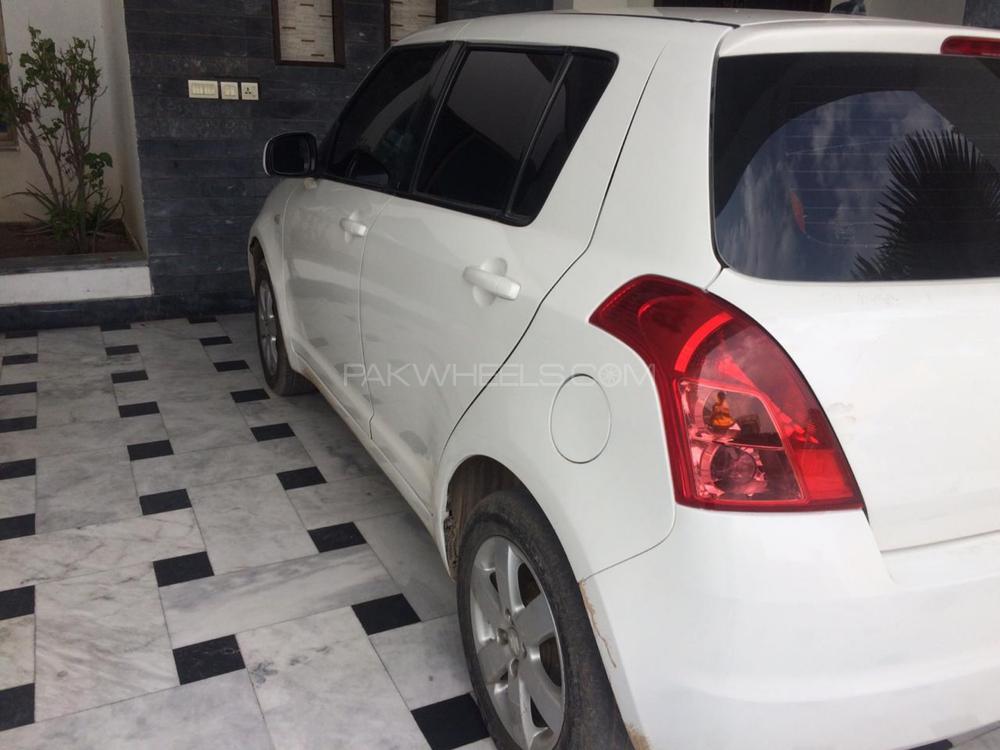 Suzuki Swift 2016 for Sale in Sialkot Suzuki Swift 2016 for Sale in Sialkot Image-12