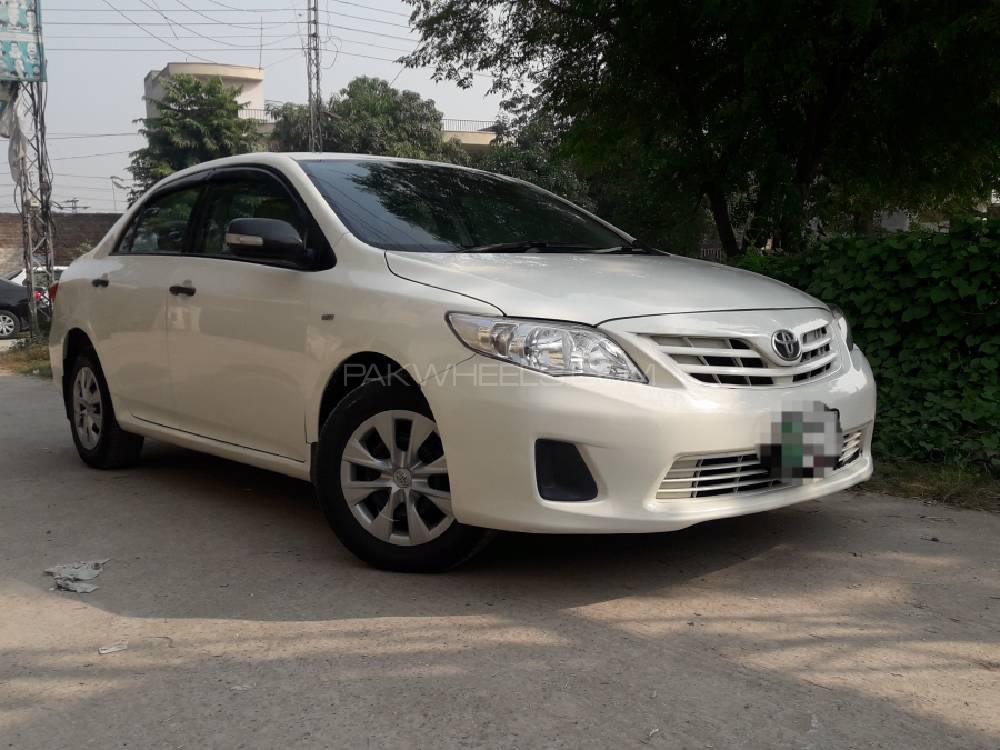 Toyota Corolla 2014 for Sale in Lahore Image-1