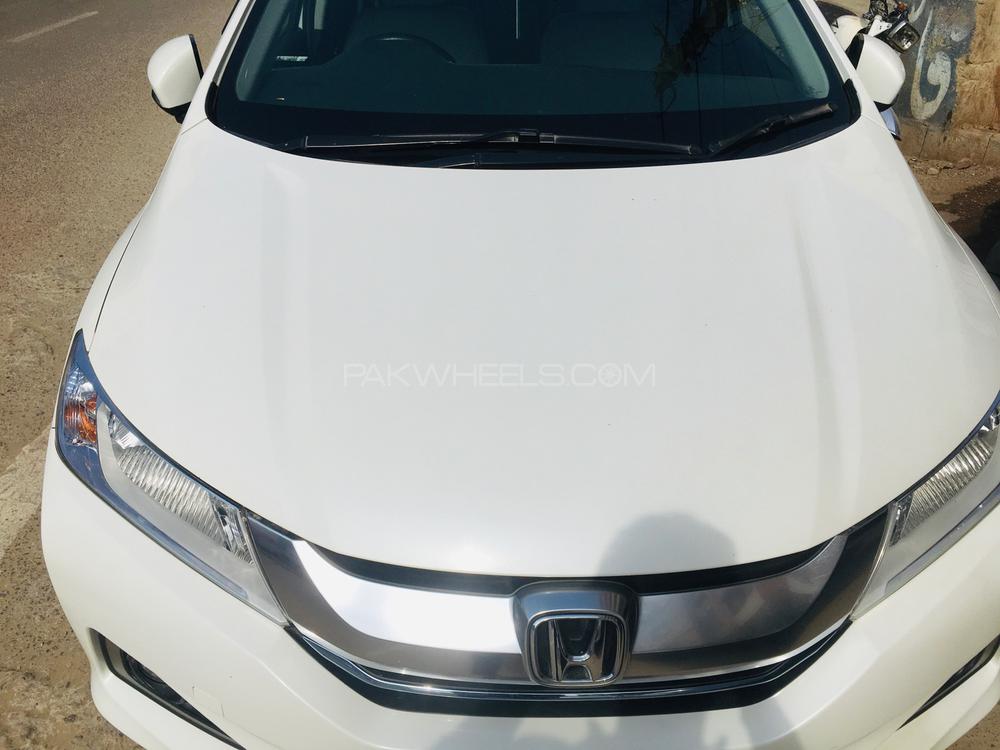 Honda Grace Hybrid 2015 for Sale in Karachi Honda Grace Hybrid 2015 for Sale in Karachi Image-3