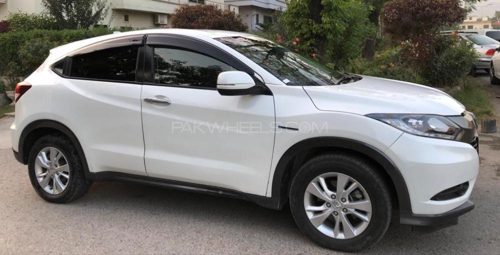 Honda Vezel 2014 for Sale in Islamabad Honda Vezel 2014 for Sale in Islamabad Image-3