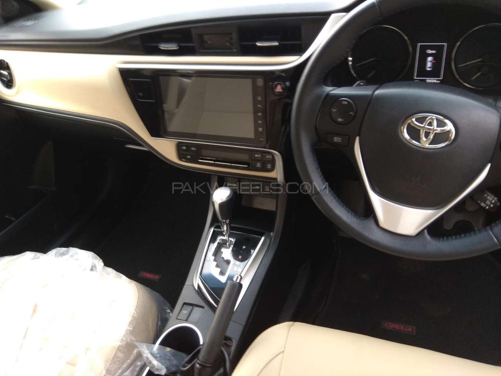Toyota Corolla 2018 for Sale in Lahore Toyota Corolla 2018 for Sale in Lahore Image-8