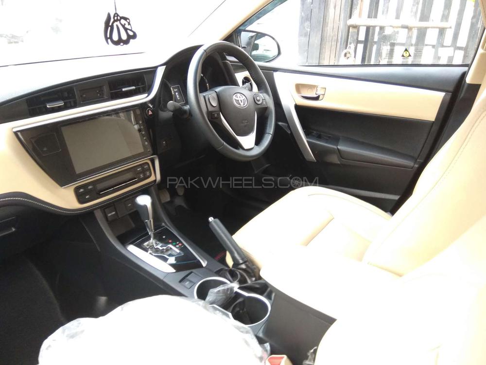 Toyota Corolla 2018 for Sale in Lahore Toyota Corolla 2018 for Sale in Lahore Image-13