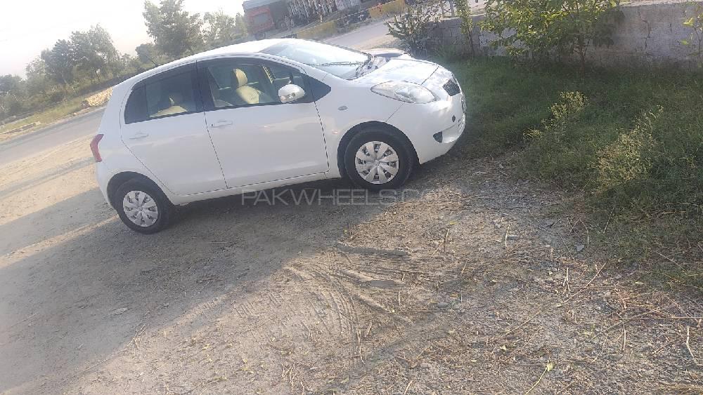 Toyota Vitz 2007 for Sale in Nowshera cantt Image-1