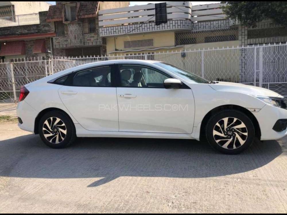 Honda Civic 2017 for Sale in Sargodha Honda Civic 2017 for Sale in Sargodha Image-5