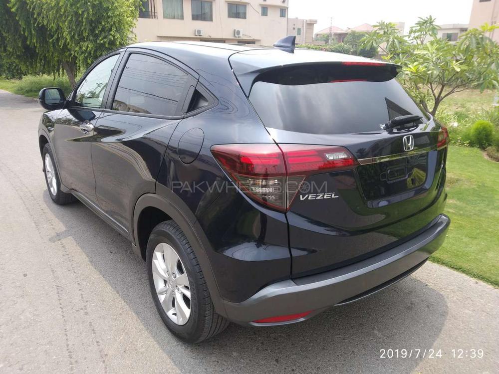 Honda Vezel 2018 for Sale in Islamabad Honda Vezel 2018 for Sale in Islamabad Image-5