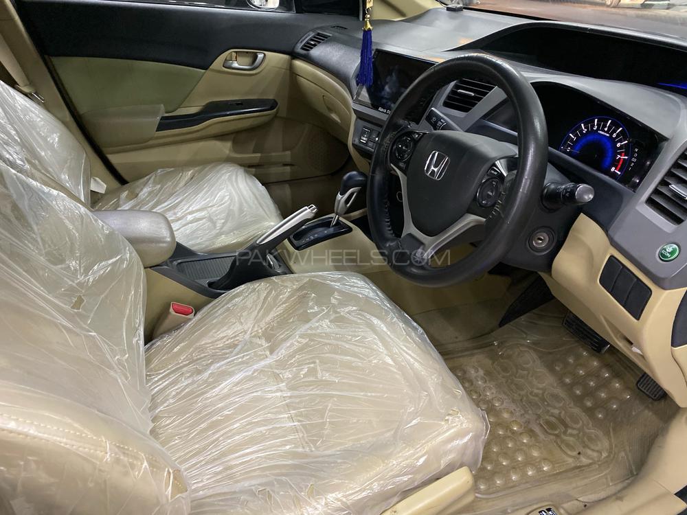 Honda Civic 2014 for Sale in Peshawar Honda Civic 2014 for Sale in Peshawar Image-9