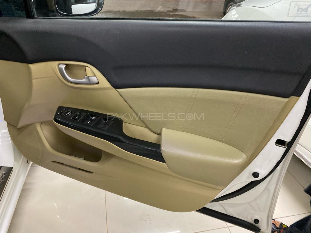 Honda Civic 2014 for Sale in Peshawar Honda Civic 2014 for Sale in Peshawar Image-10